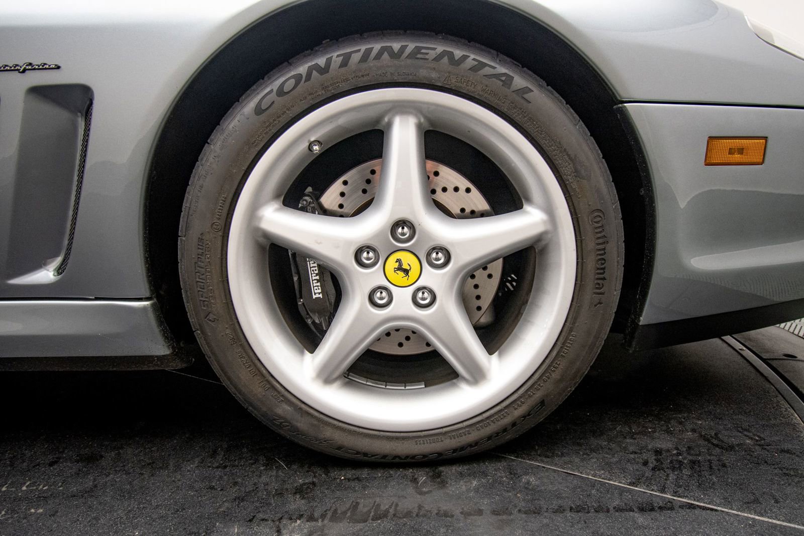 Used 1999 Ferrari 550 Maranello Coupe RWD image 41