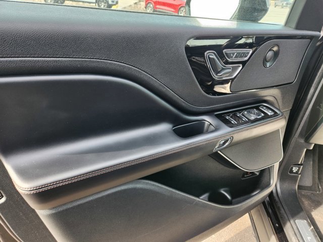 Used 2023 Lincoln Aviator Reserve w/ Jet Package image 39