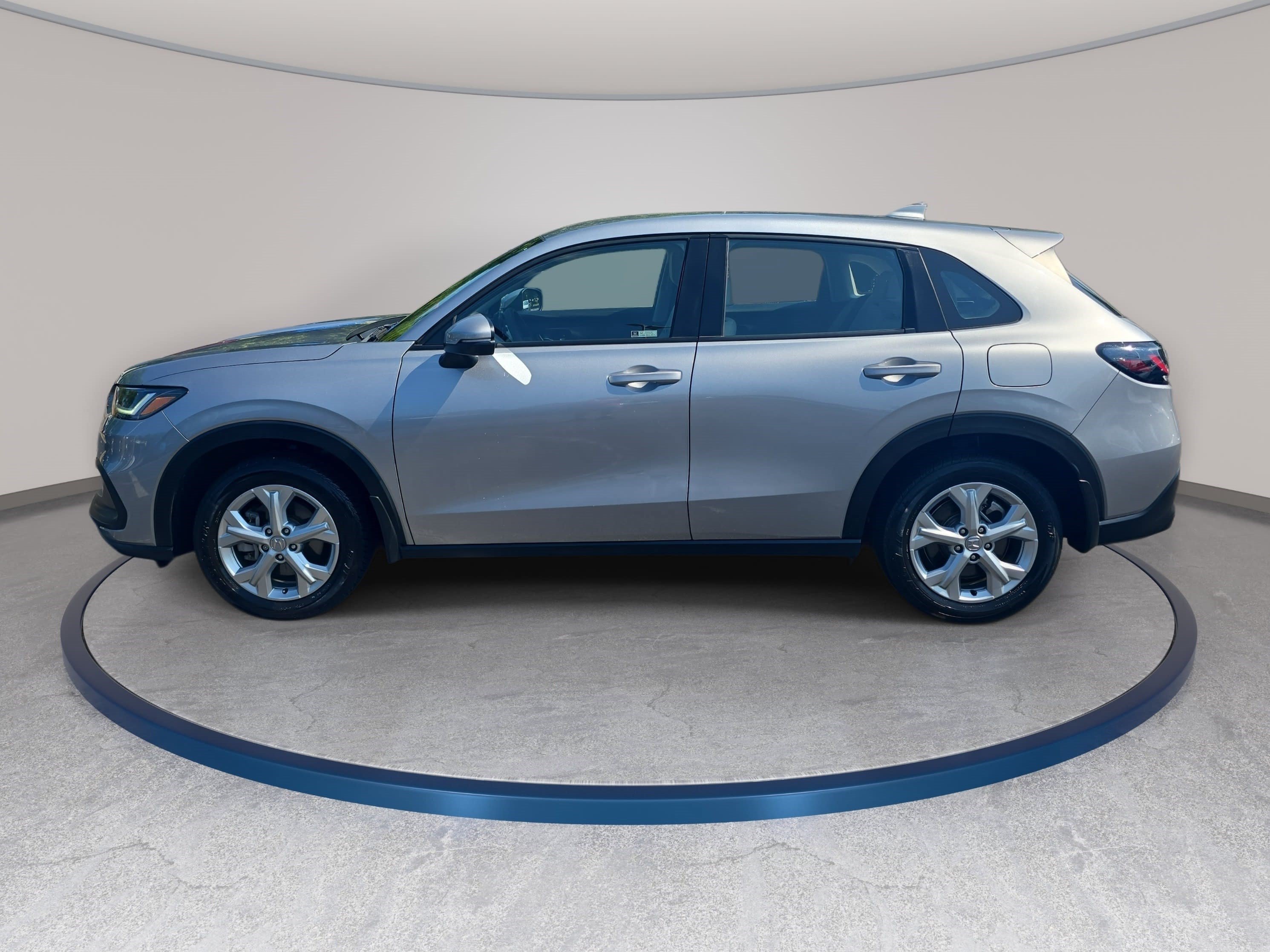 Used 2024 Honda HR-V LX image 8