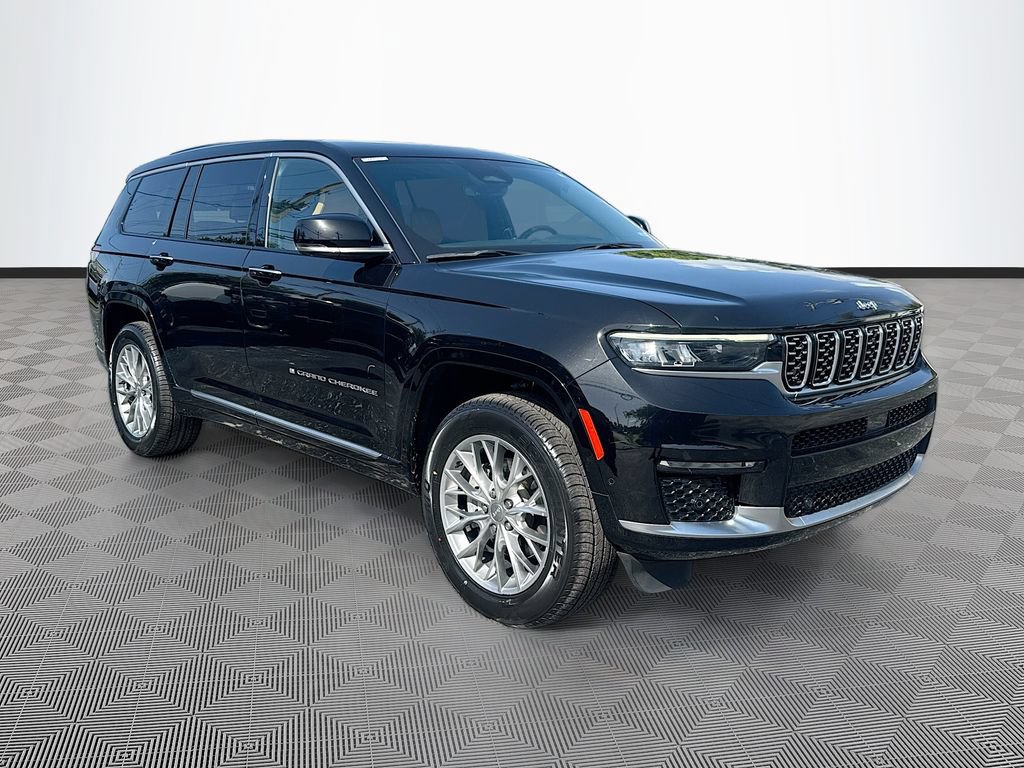 Used 2024 Jeep Grand Cherokee L Summit AWD/4WD image 4