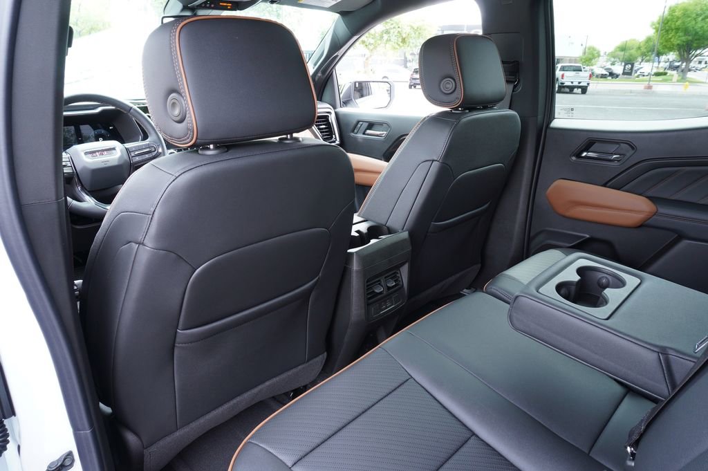 New 2026 GMC Canyon AT4 w/ AT4 Premium Package AWD/4WD image 11