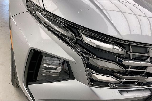 Certified 2025 Hyundai Tucson Limited AWD/4WD image 16