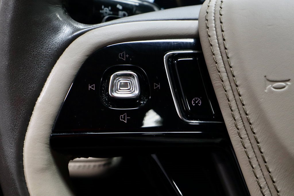 Used 2021 Lincoln Aviator Reserve w/ Elements Package Plus image 30