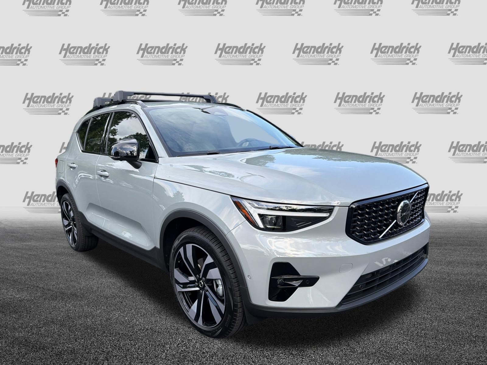 New 2026 Volvo XC40 B5 Ultra w/ Protection Package Premier AWD/4WD image 2