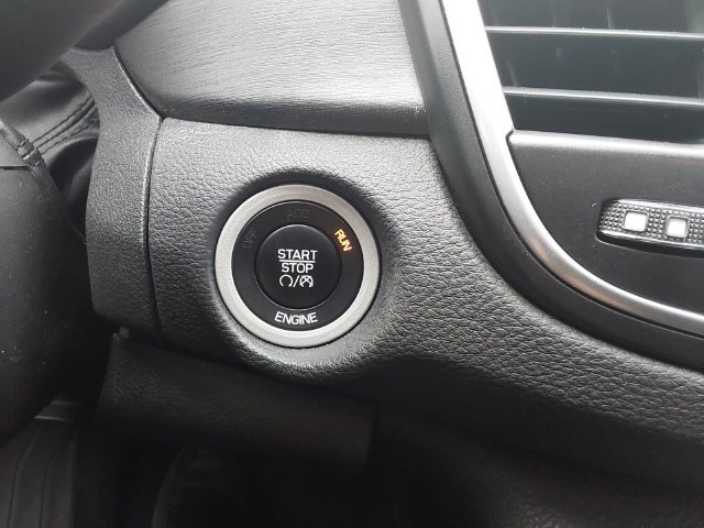 Used 2015 Chrysler 200 Limited w/ Comfort Group FWD image 24