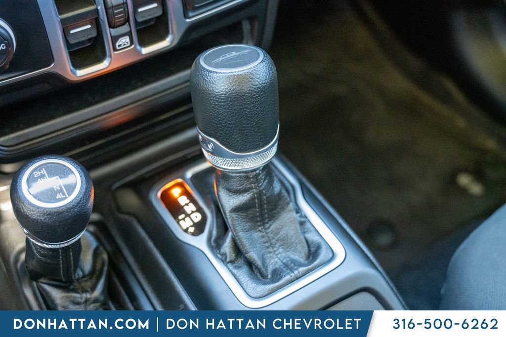 Used 2023 Jeep Gladiator Sport image 13