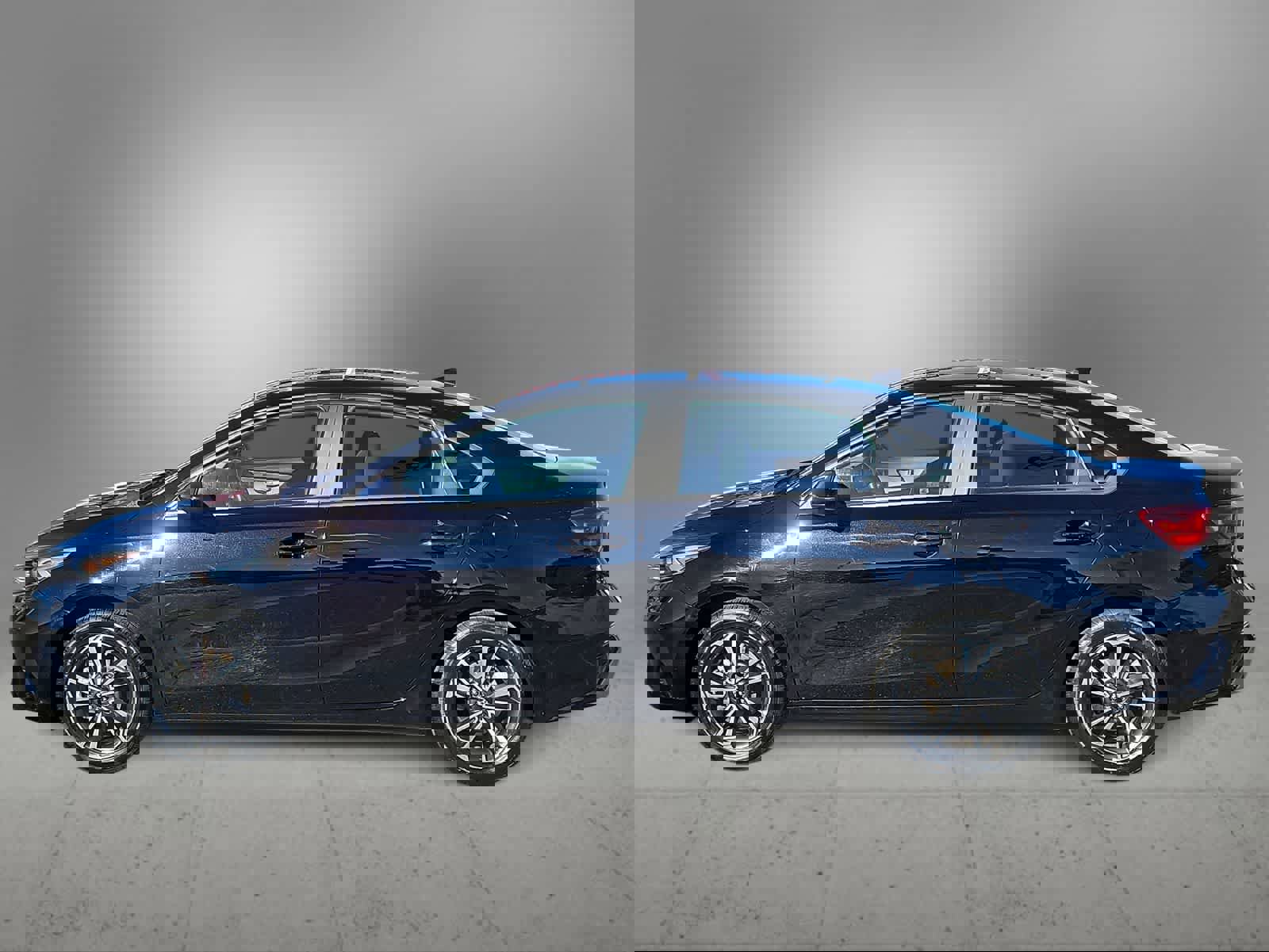 Used 2023 Kia Forte LXS image 6