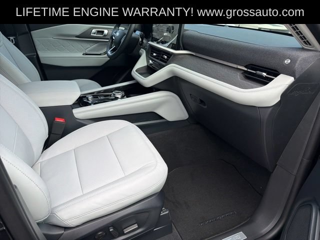 New 2026 Ford Explorer Platinum w/ LUX Leather Package AWD/4WD image 38