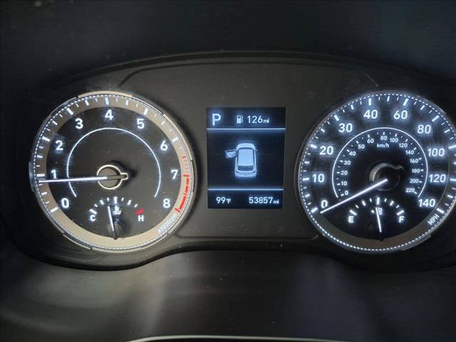Certified 2022 Hyundai Venue Limited w/ Cargo Package FWD image 11