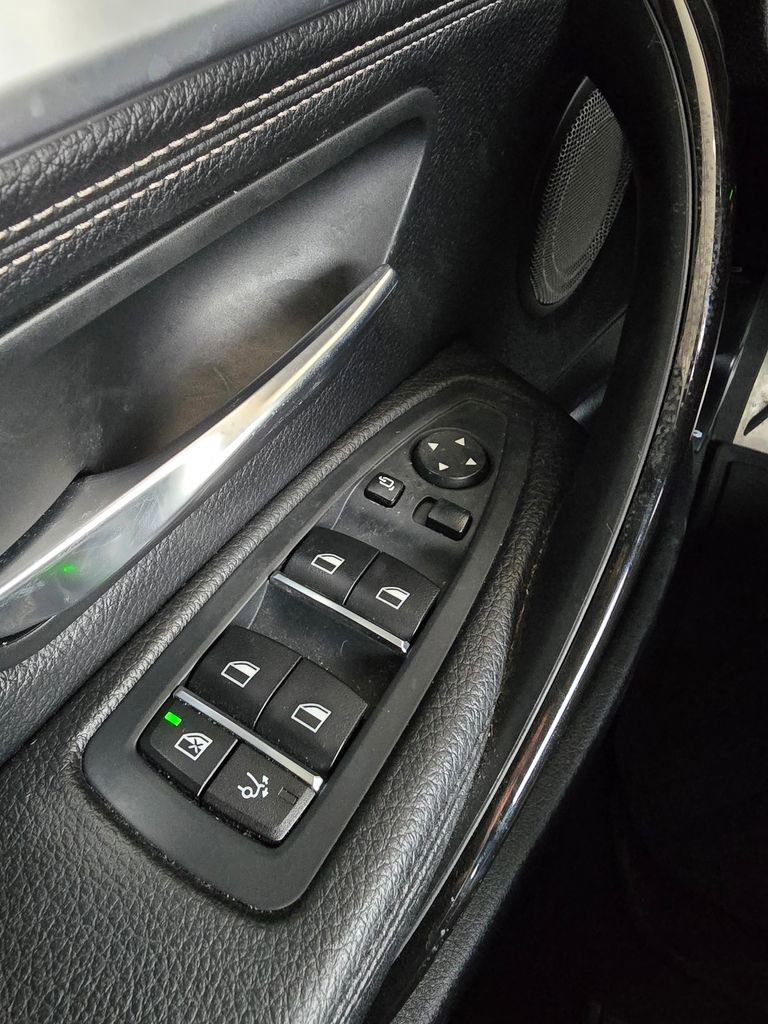 Used 2018 BMW 340i Gran Turismo xDrive image 22