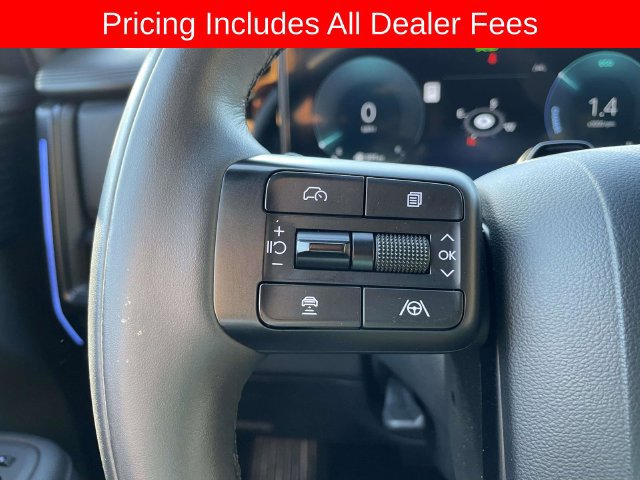 Used 2025 Hyundai Santa Fe Calligraphy AWD/4WD image 29