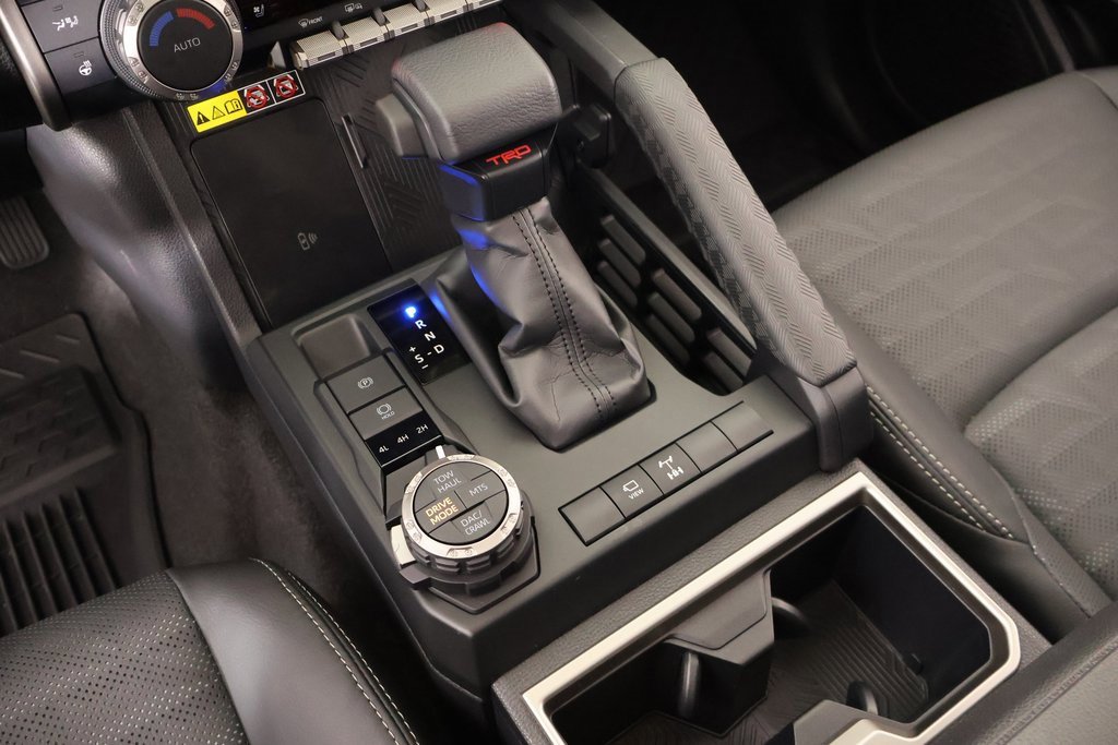 Used 2025 Toyota 4Runner TRD Off-Road Premium image 8