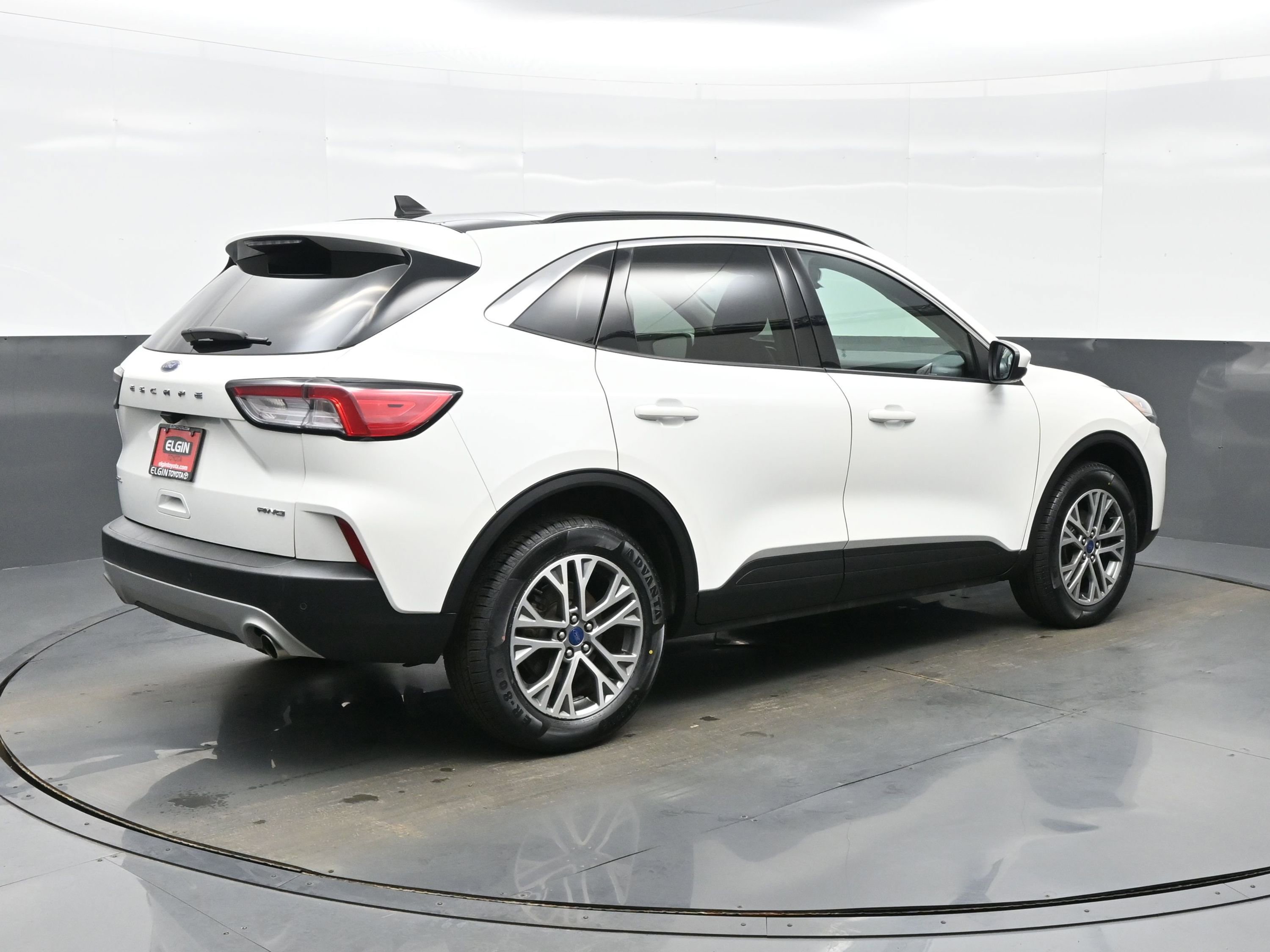 Used 2022 Ford Escape SEL image 6