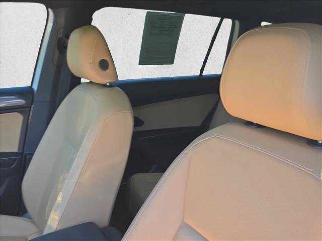 Used 2024 Volkswagen Tiguan SE R-Line FWD image 16