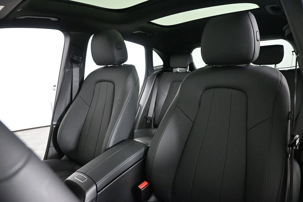 Certified 2026 Mercedes-Benz GLA 250 image 5