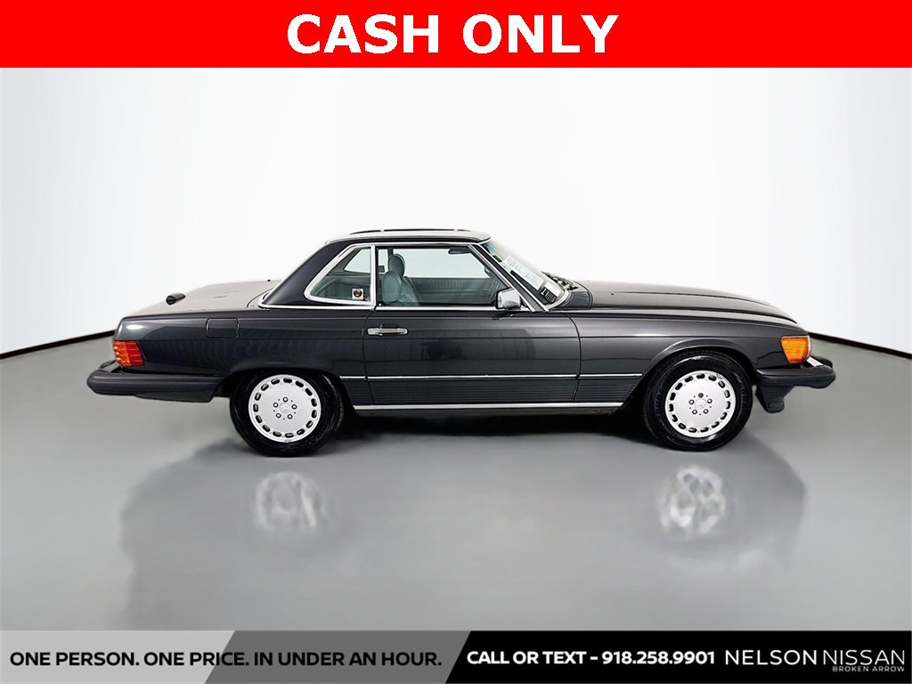 Used 1988 Mercedes-Benz 560 SL image 4