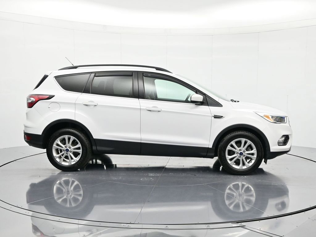 Used 2018 Ford Escape SE image 5