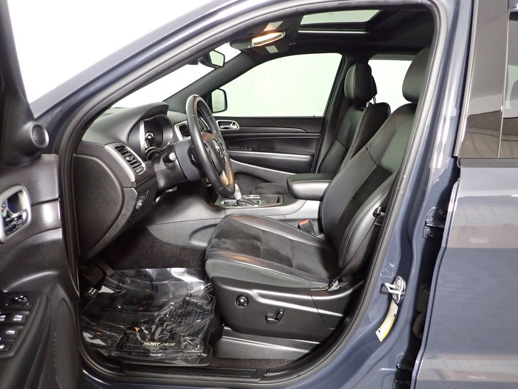 Used 2018 Jeep Grand Cherokee Altitude image 23