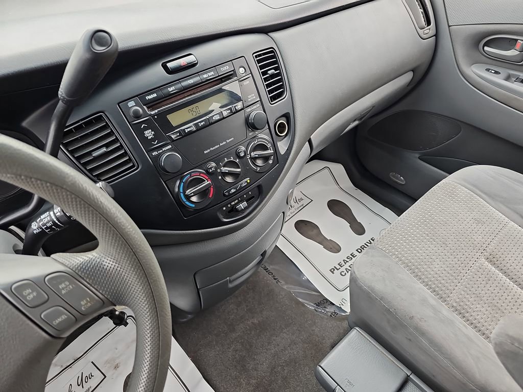 Used 2005 MAZDA MPV LX w/ Floor & Cargo Mat Pkg image 27