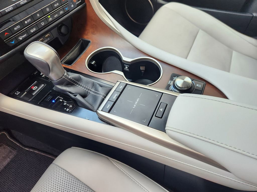 Used 2020 Lexus RX 350L FWD w/ Premium Package image 20