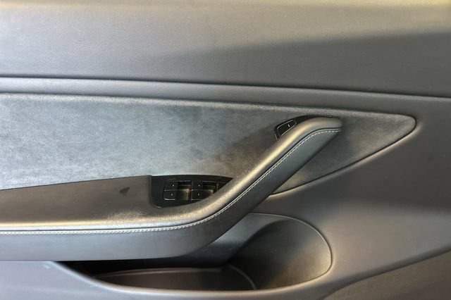 Used 2018 Tesla Model 3 RWD image 12
