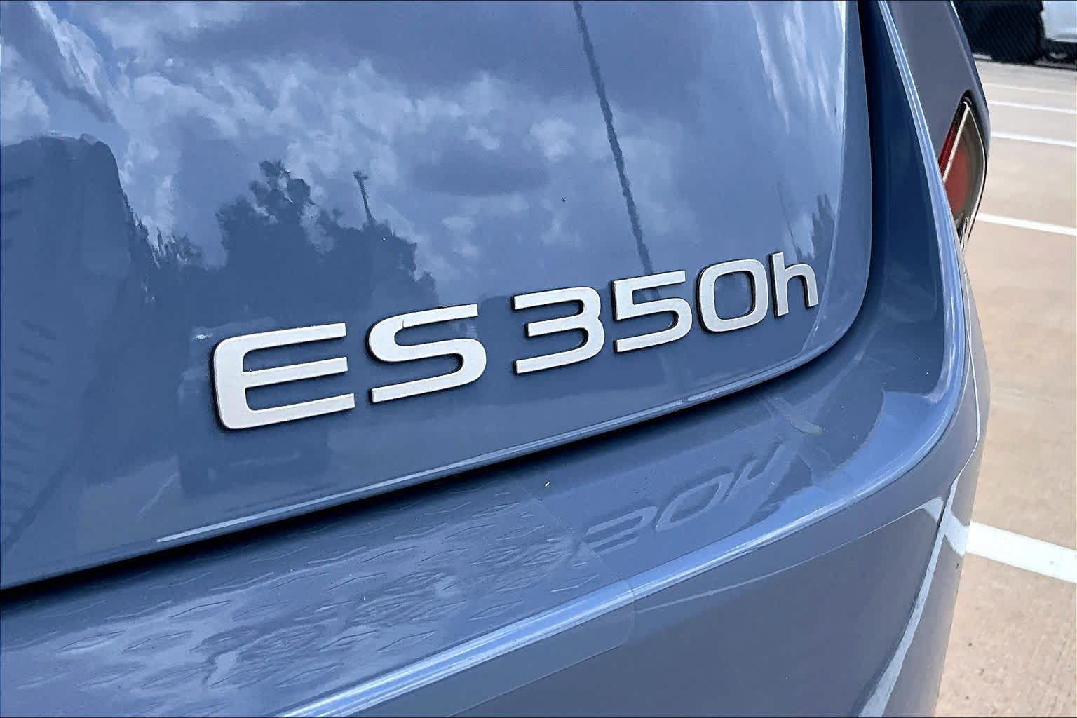 New 2026 Lexus ES 350h w/ Cold Area Package FWD image 15
