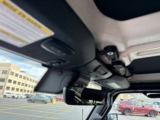 Used 2022 Jeep Wrangler Unlimited Sahara w/ Cold Weather Group AWD/4WD image 40