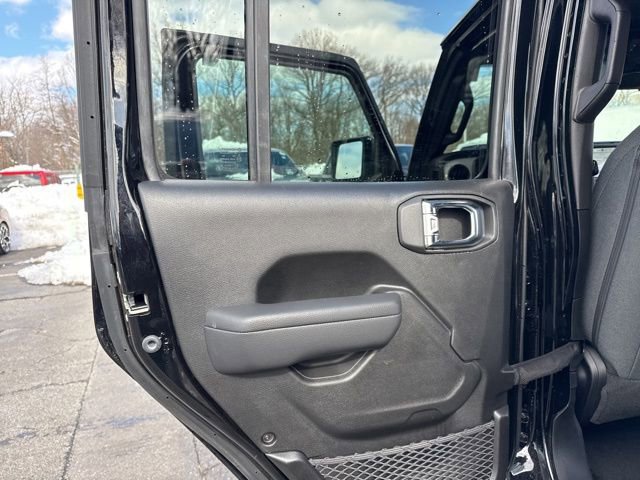 Used 2025 Jeep Wrangler Sport S image 35