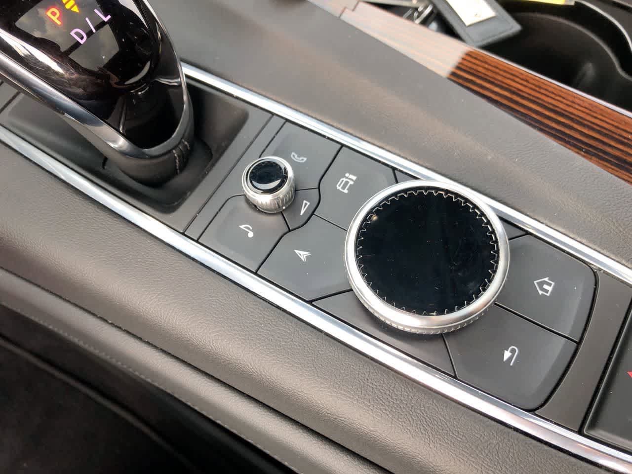 Used 2023 Cadillac Escalade Premium Luxury image 36