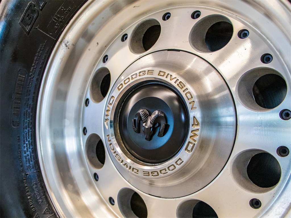 Used 1989 Dodge D/W Truck 150 image 4