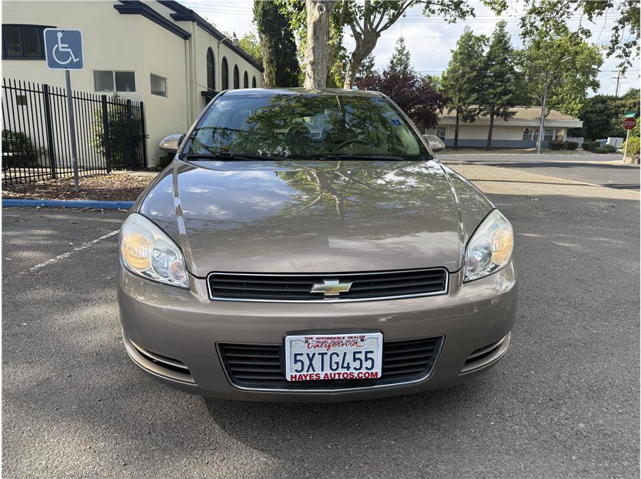 Used 2007 Chevrolet Impala LT w/ Preferred Equipment Group FWD image 2