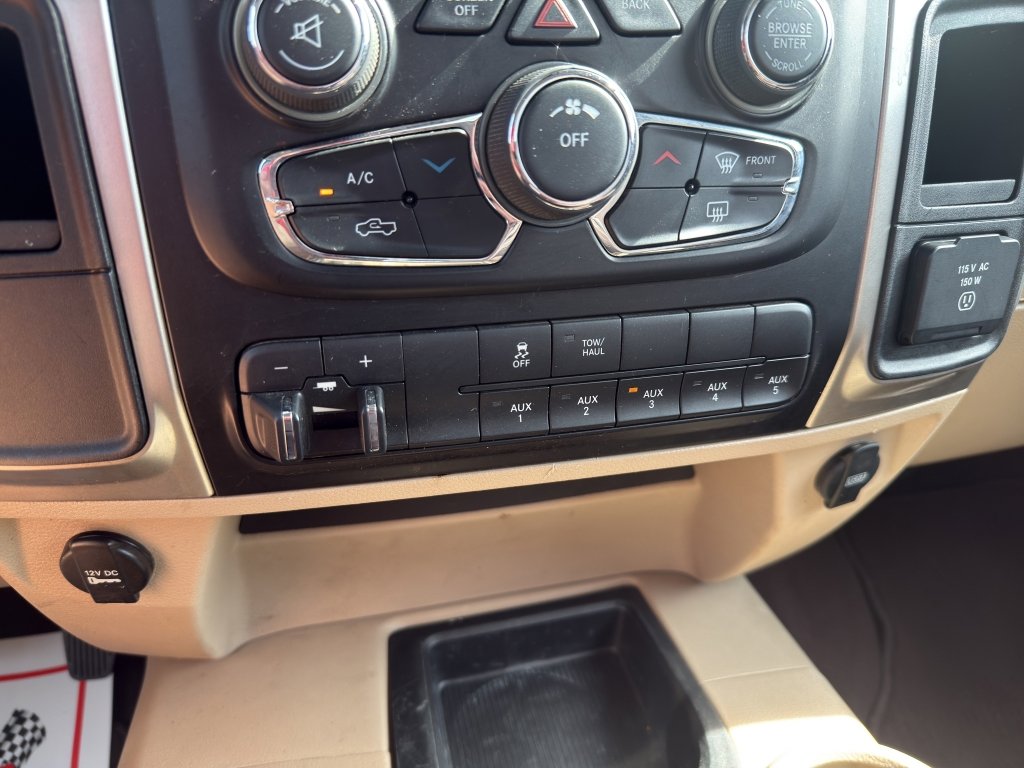 Used 2018 RAM 5500 SLT w/ Quick Order Package 27G SLT AWD/4WD image 19