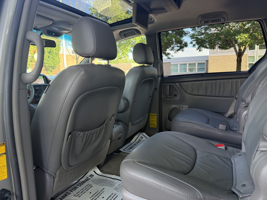 Used 2008 Toyota Sienna XLE AWD/4WD image 21