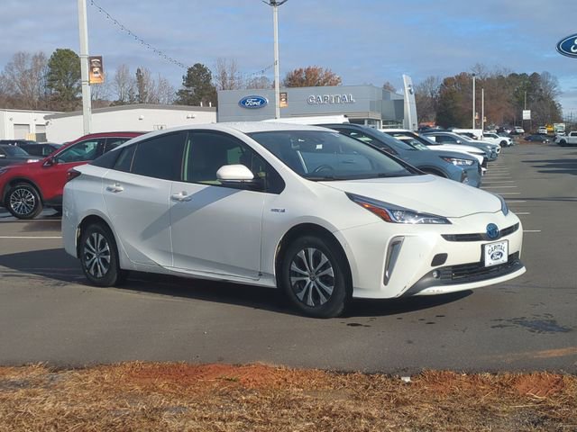 Used 2019 Toyota Prius XLE image 15
