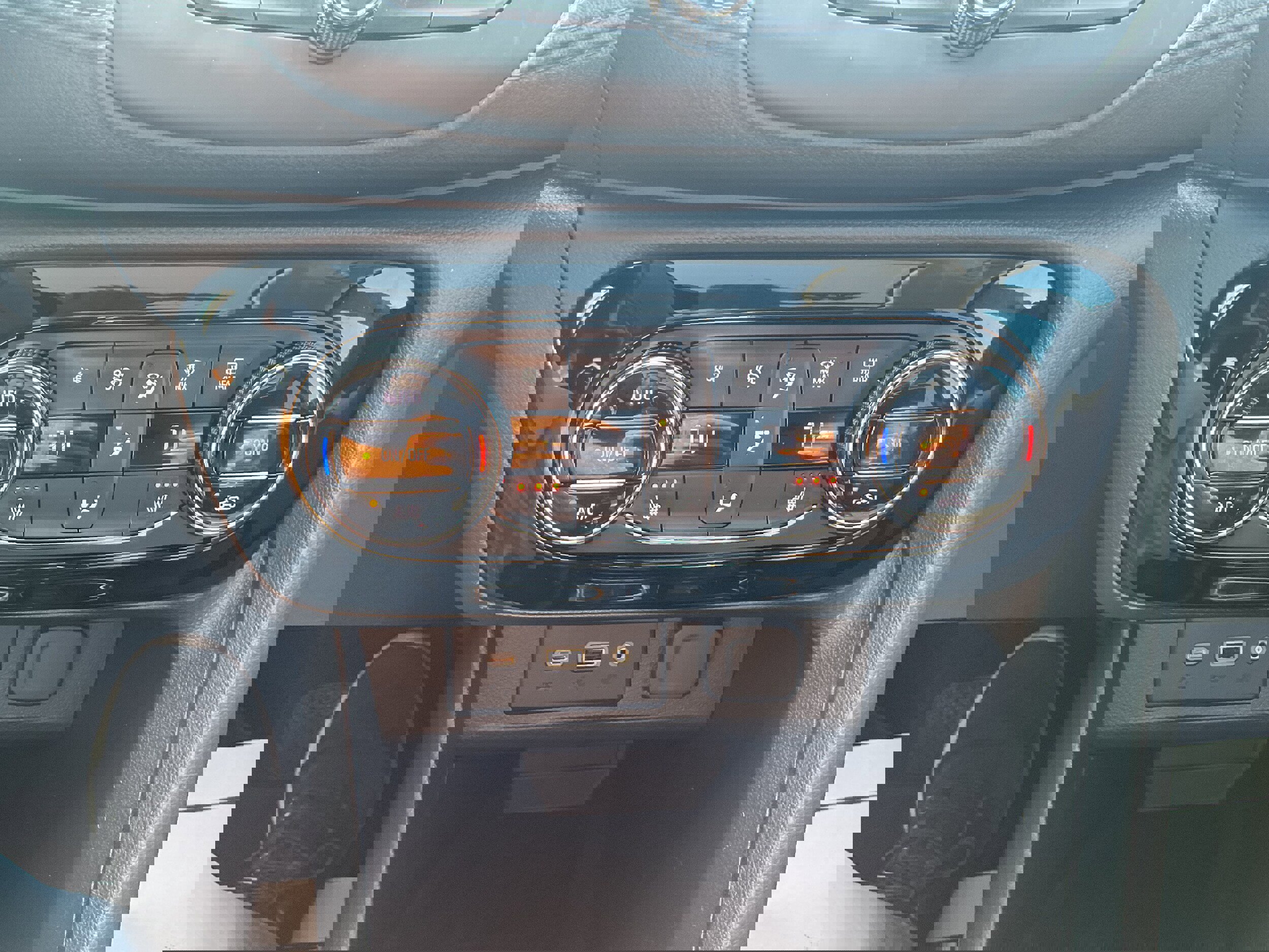 Certified 2022 Buick Encore GX Essence w/ Experience Buick Package image 10