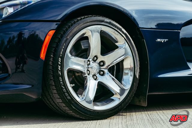 Used 2014 SRT Viper SRT-10 w/ Exterior Carbon Fiber Package RWD image 49