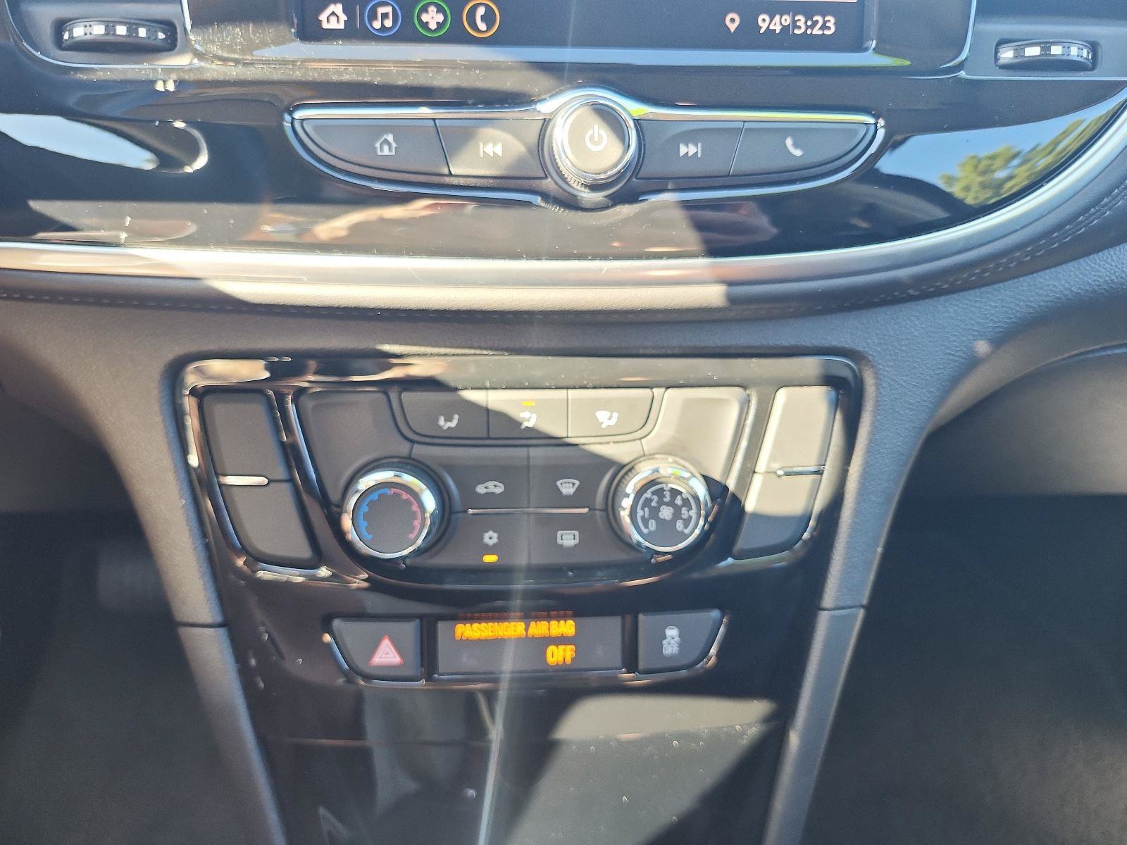 Used 2022 Buick Encore Preferred AWD/4WD image 15