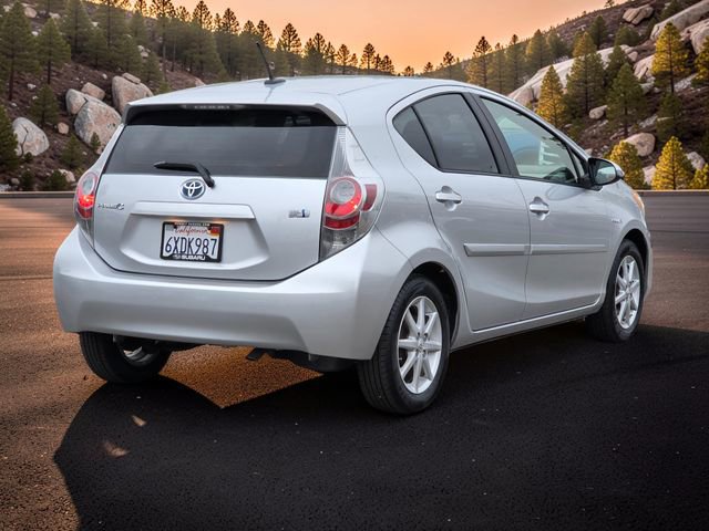 Used 2012 Toyota Prius C Three w/ Preferred Accessory Pkg #1 FWD image 7