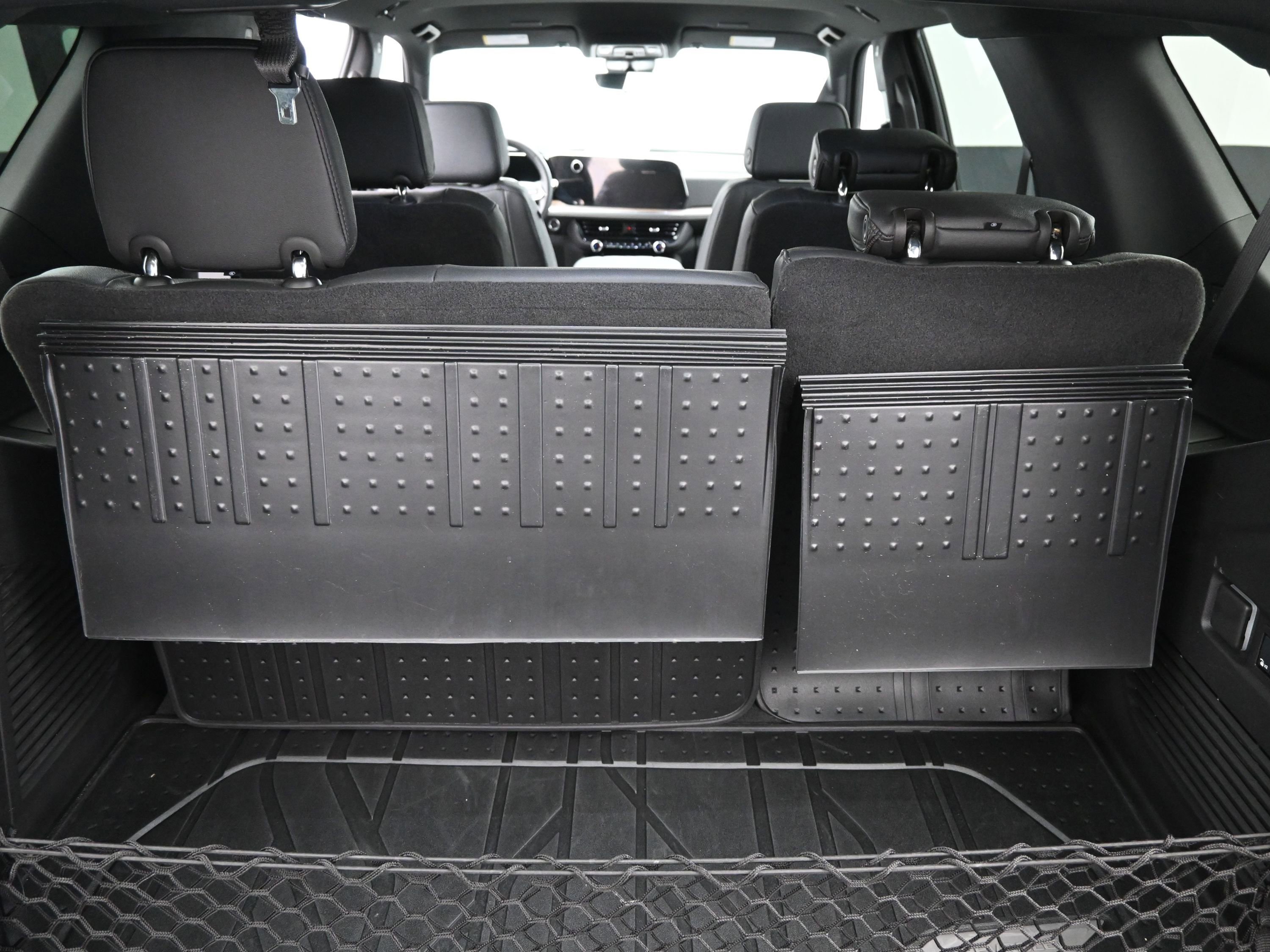 Certified 2025 Chevrolet Tahoe High Country image 18