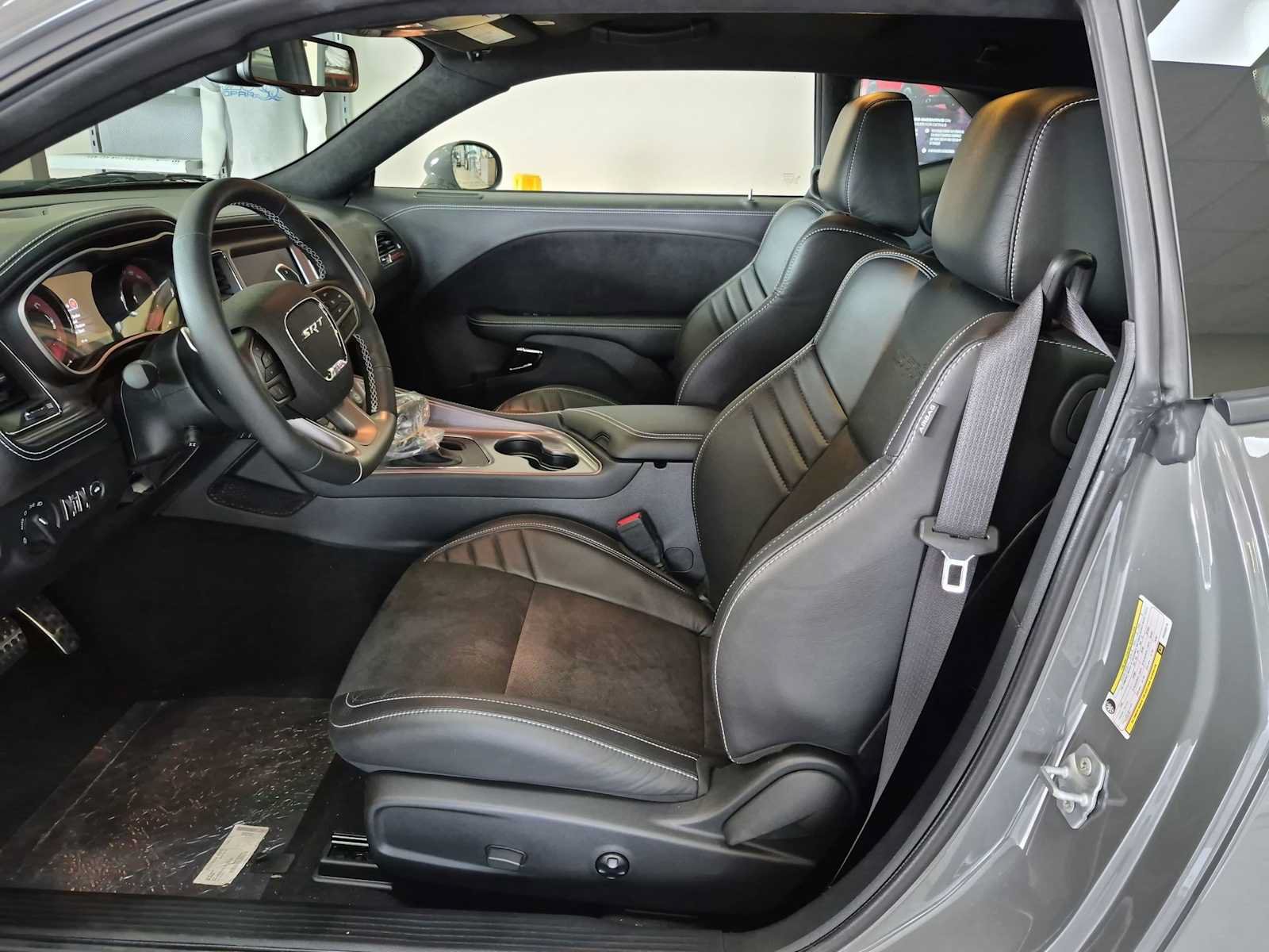 Used 2023 Dodge Challenger SRT Hellcat RWD image 14