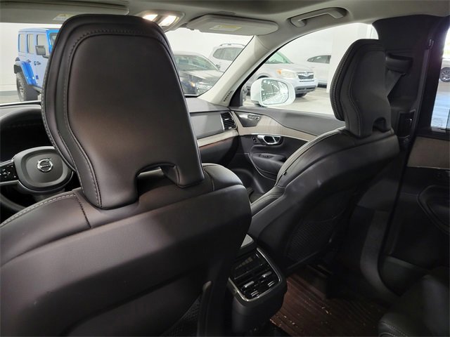 Used 2025 Volvo XC90 B6 Ultra w/ Protection Package Premier image 28