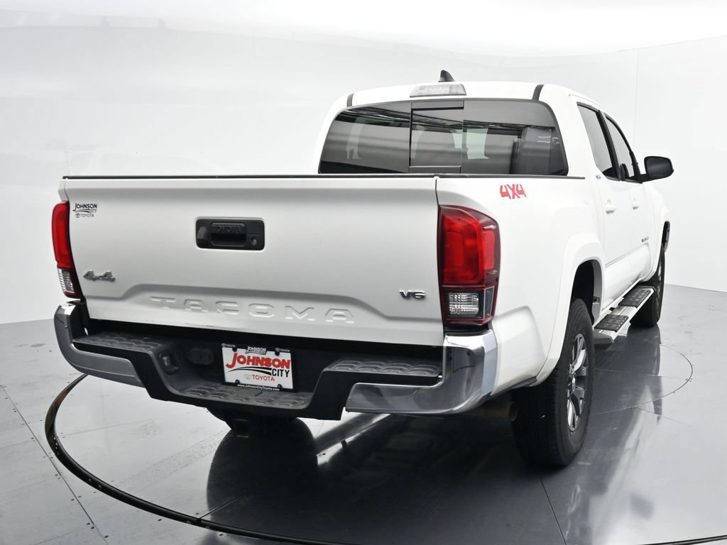 Used 2020 Toyota Tacoma SR5 AWD/4WD image 6