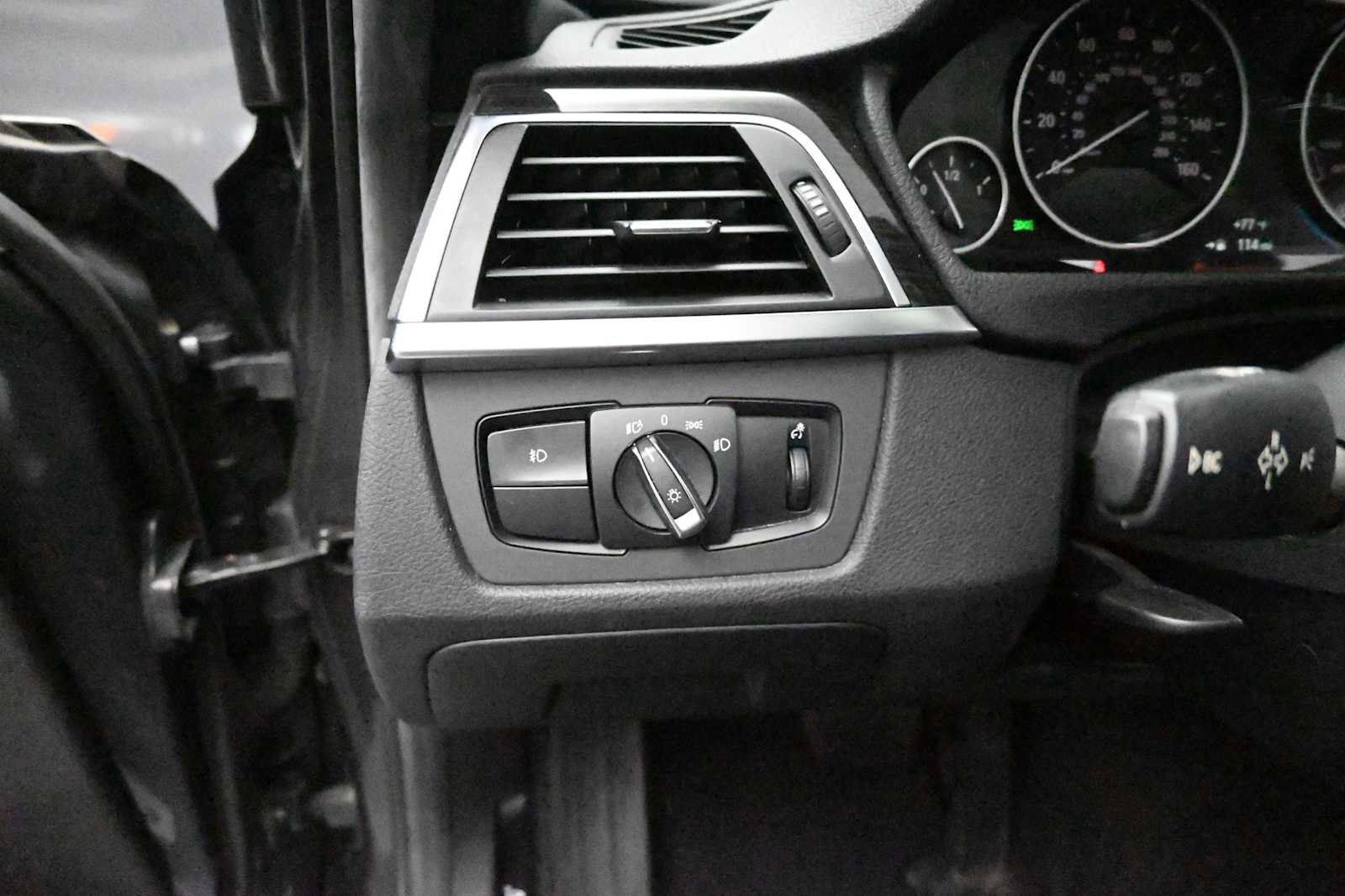 Used 2016 BMW 328i Sedan RWD image 46