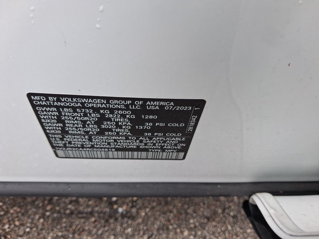 Used 2024 Volkswagen Atlas SE w/ Panoramic Sunroof Package FWD image 28