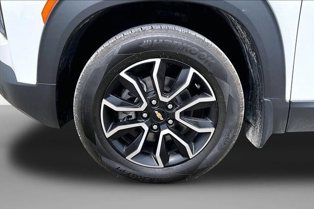 Used 2021 Chevrolet TrailBlazer ACTIV w/ Sun and Liftgate Package AWD/4WD image 9