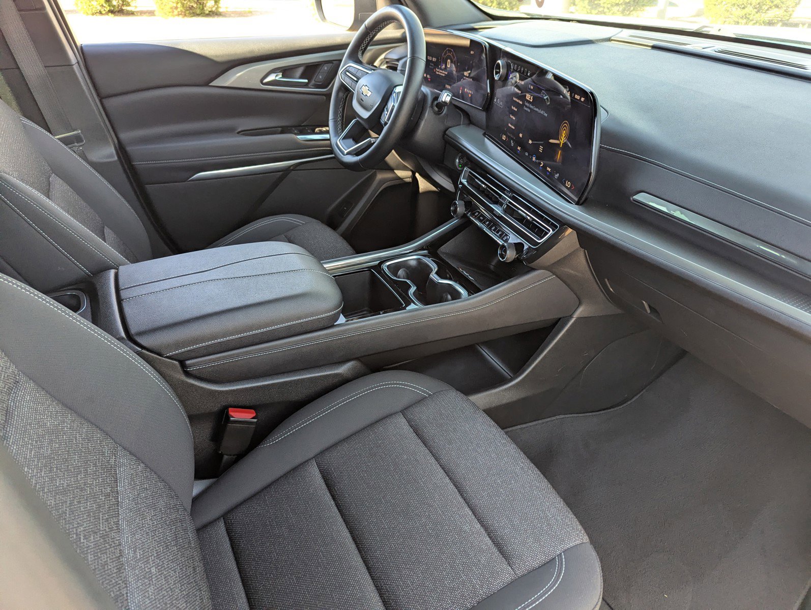 Certified 2025 Chevrolet Traverse LT image 13