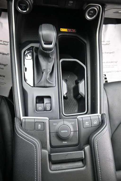 Used 2025 Toyota Grand Highlander AWD Hybrid image 17