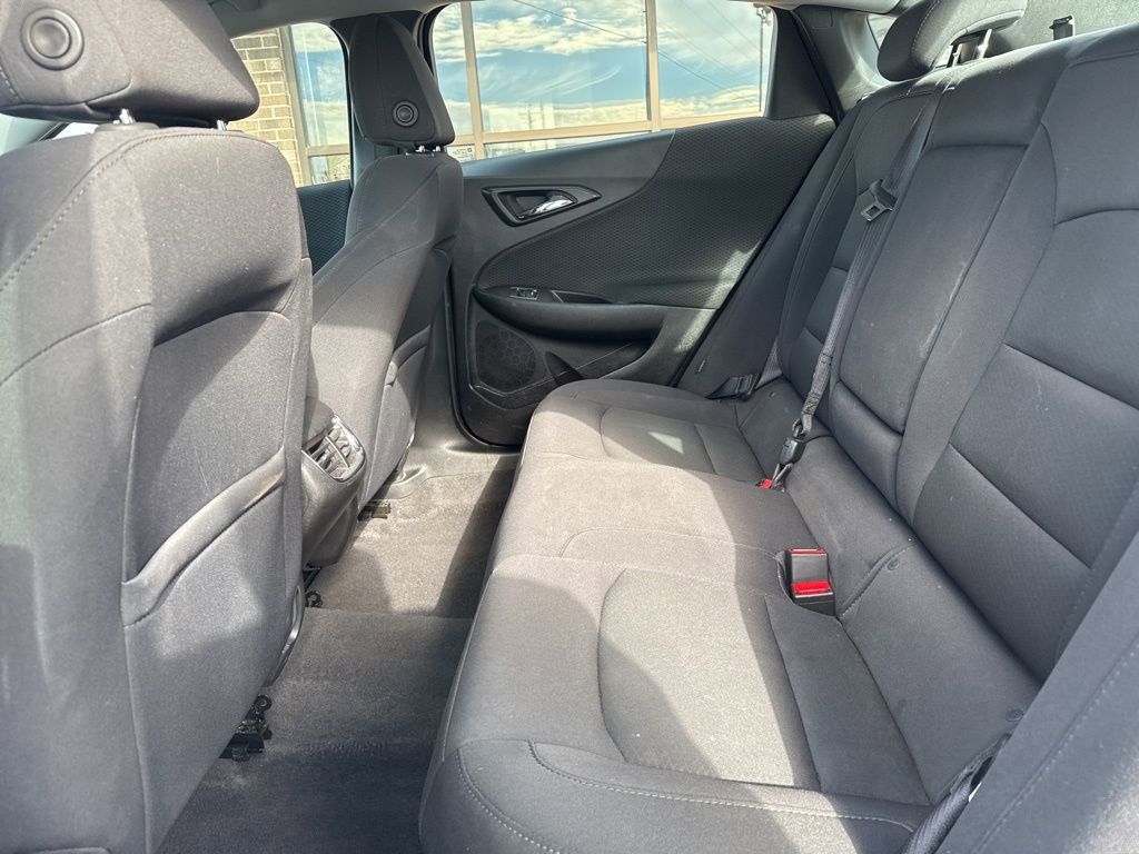 Used 2017 Chevrolet Malibu LT image 18