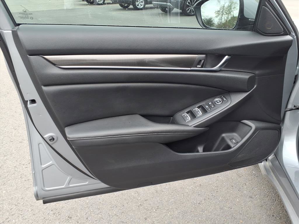 Used 2019 Honda Accord Sport image 18