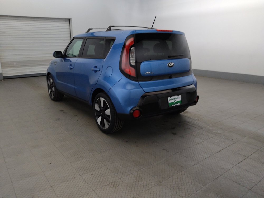 Used 2016 Kia Soul + w/ Designer's Package FWD image 5